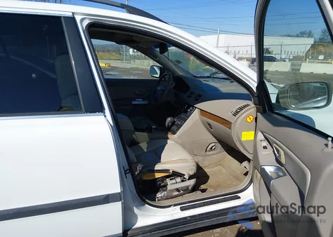 2005 Volvo Xc90 2.5T z USA, uszkodzony, nr VIN YV1CY592751166633